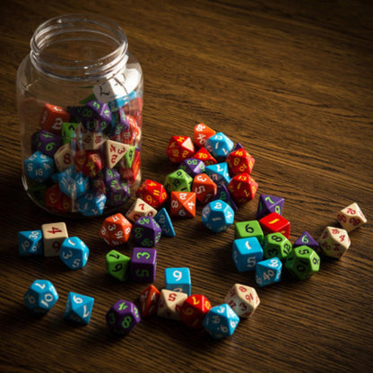 Q Workshop – Jar of Dice: Classic RPG (Würfelglas mit 80+ Würfeln)