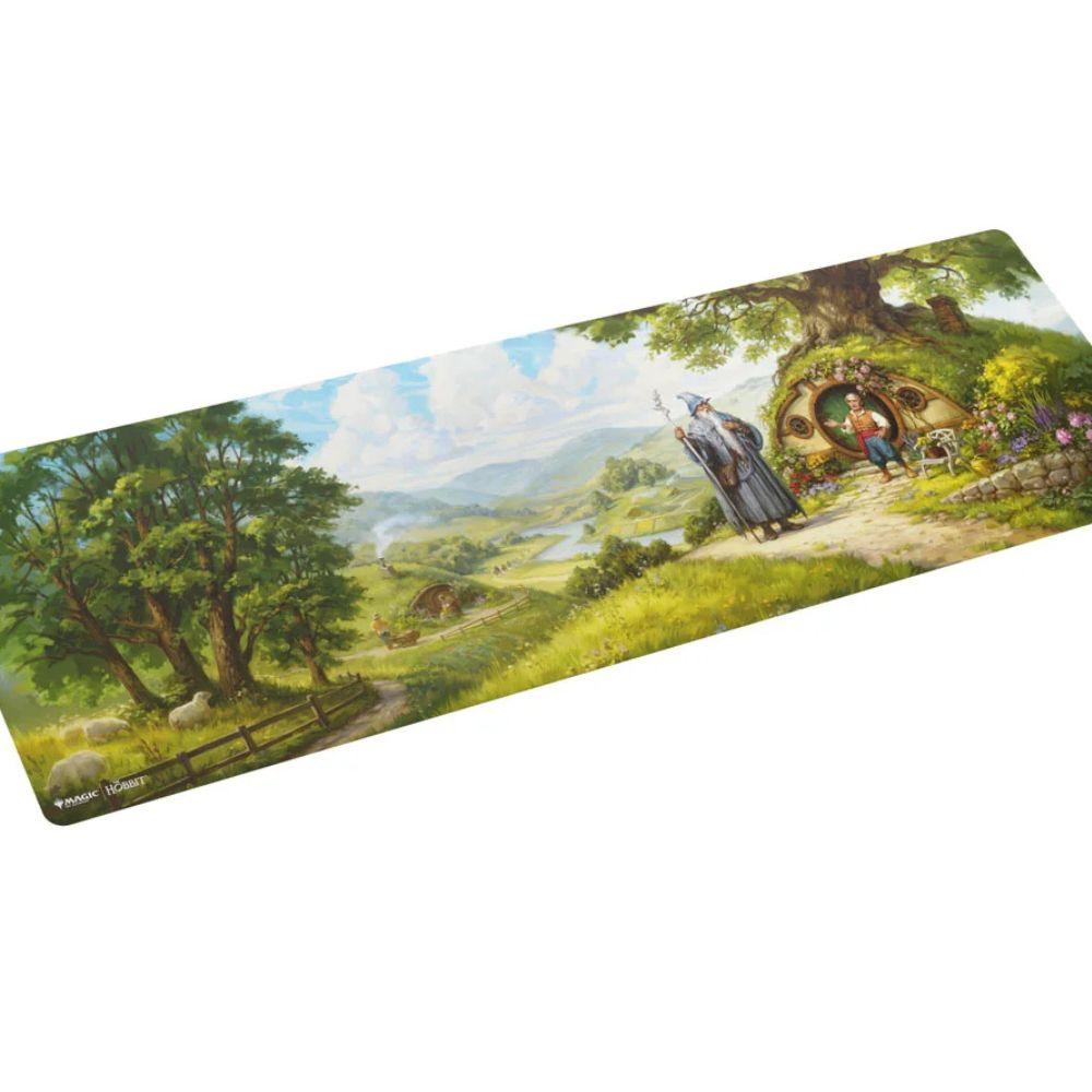 Gamegenic – Magic: The Gathering: Der Hobbit Prime Table-sized Playmat 8ft – The Fateful Encounter (246 x 77,5 cm)