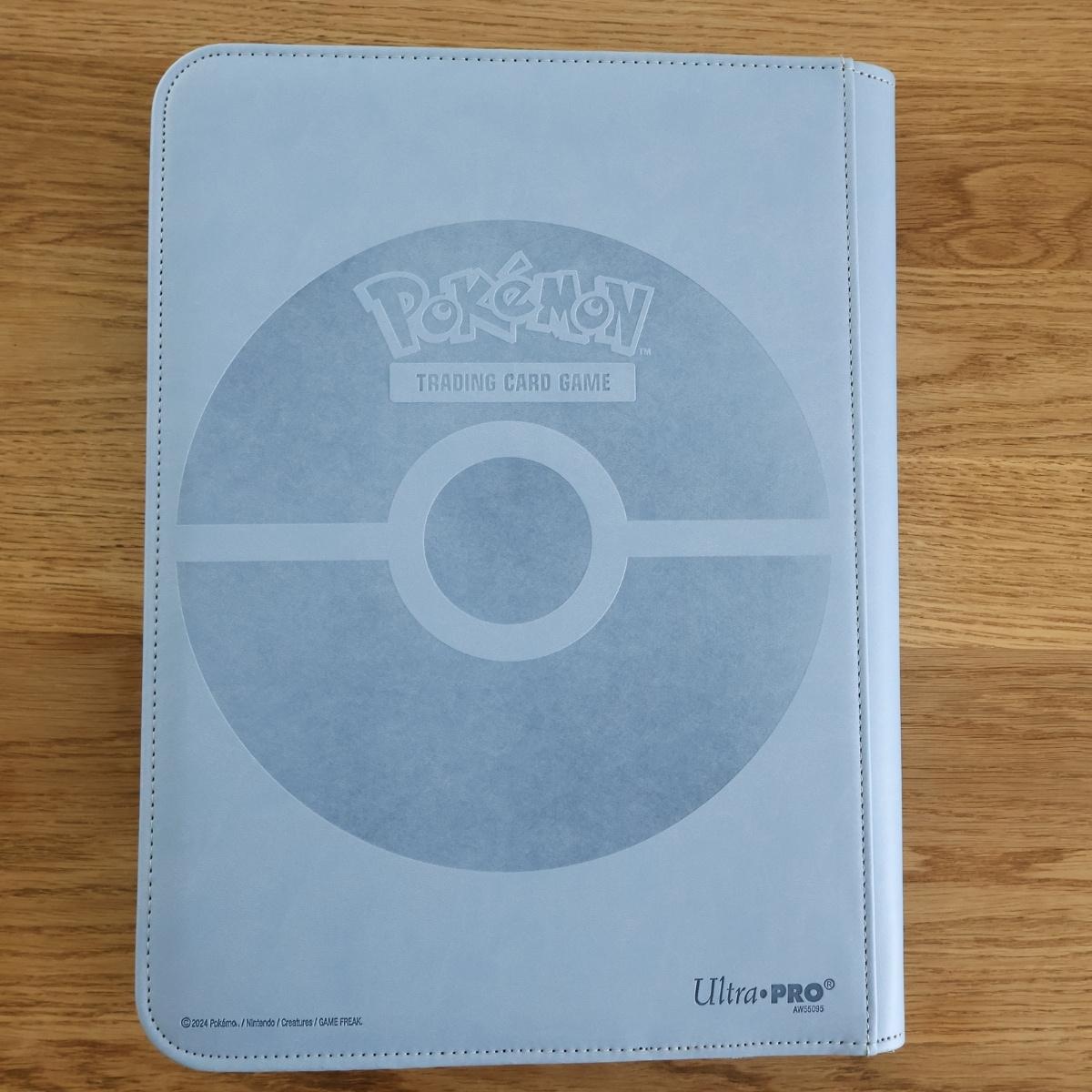 Ultra Pro Pokemon Sammelalbum - Elite Series 9-Pocket Binder Lucario
