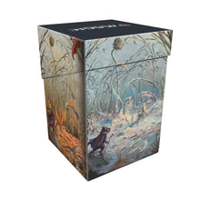 Die Rückseite der 100+ Deck Box von Ultra Pro im MTG Bloomburrow Season Lands Design "Plains"