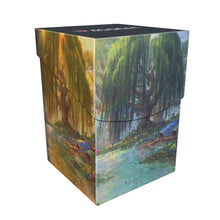 Die 100+ Deck Box von Ultra Pro im MTG Bloomburrow Season Land Design "Three Tree City"